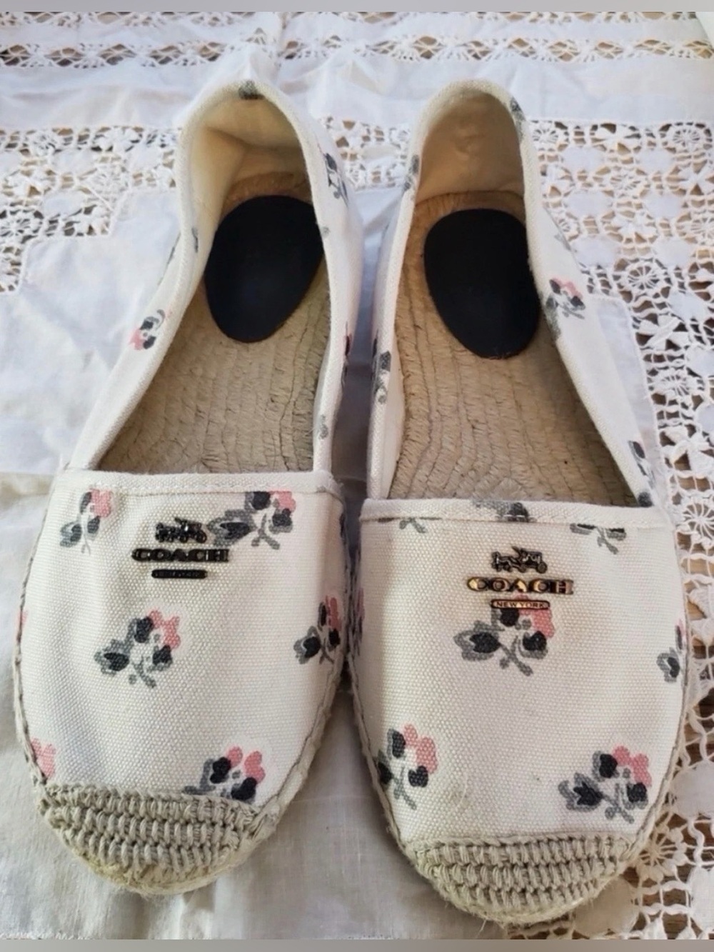 COACH Bramble Rose Floral Espadrille Slip On Shoes Cream/ Pink/ Black Women US 9